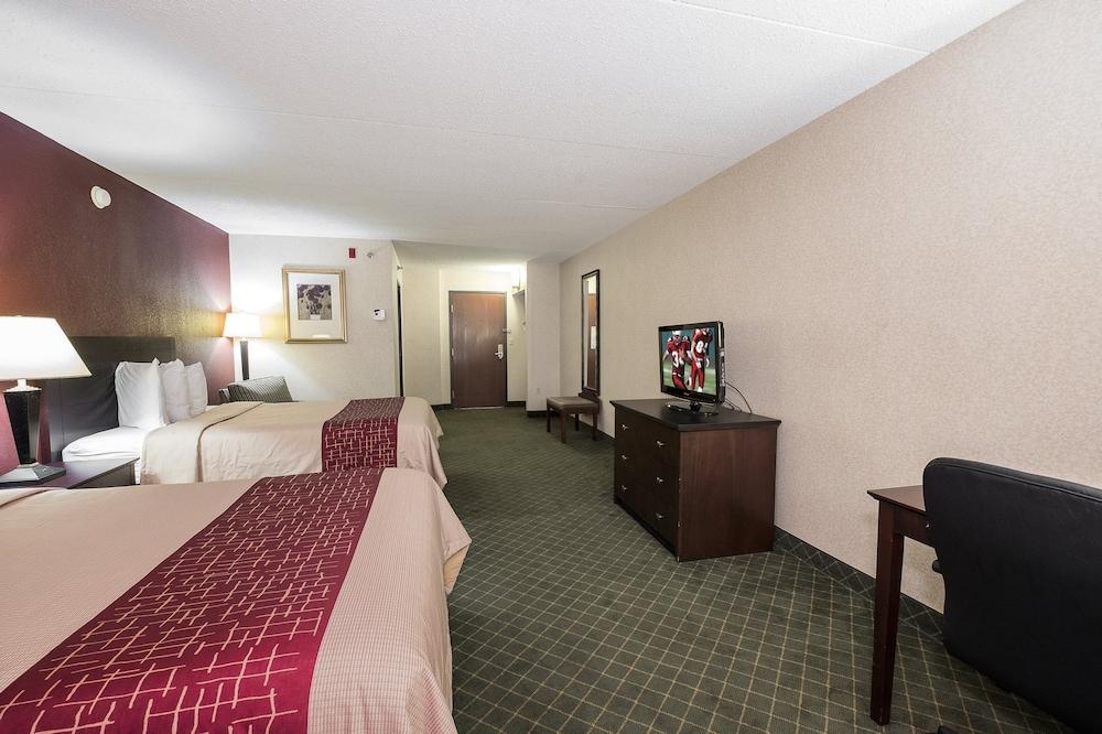 Red Roof Inn Hartford- New Britain Exterior foto