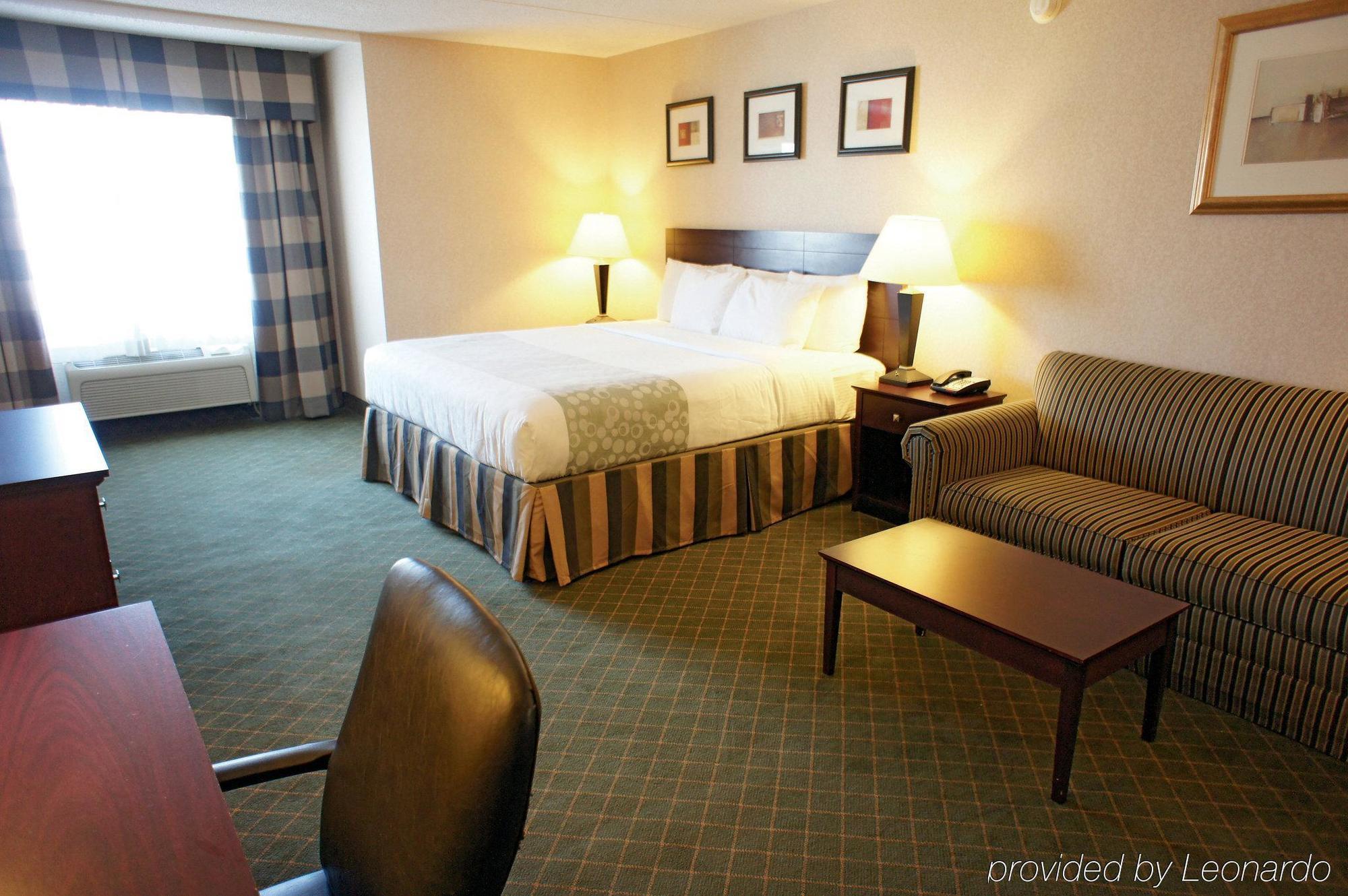 Red Roof Inn Hartford- New Britain Exterior foto